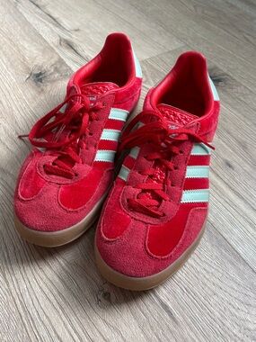 adidas Velvet and Suede Sneakers - like new!